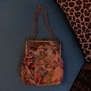 Vintage Tapestry Shoulder Bag in Multicolor